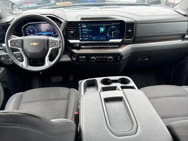 2025 Chevrolet Silverado 1500 4WD Crew Cab Standard Bed LT