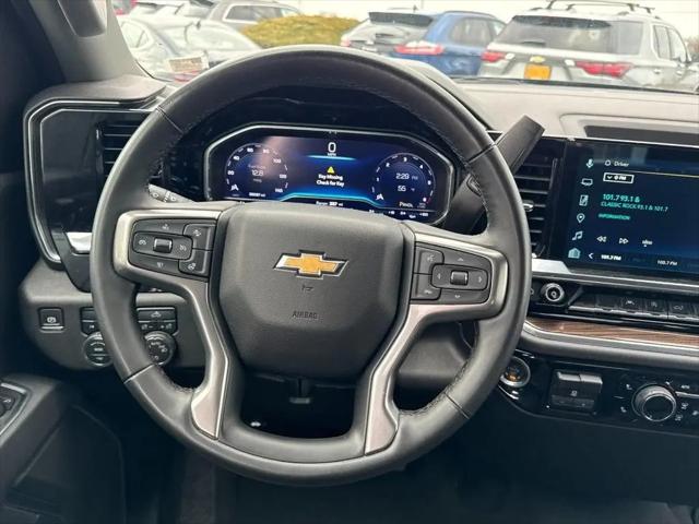 2025 Chevrolet Silverado 1500 4WD Crew Cab Standard Bed LT