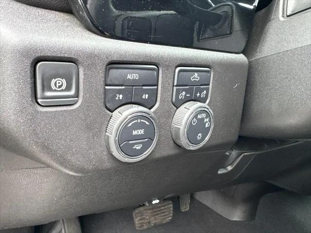 2025 Chevrolet Silverado 1500 4WD Crew Cab Standard Bed LT