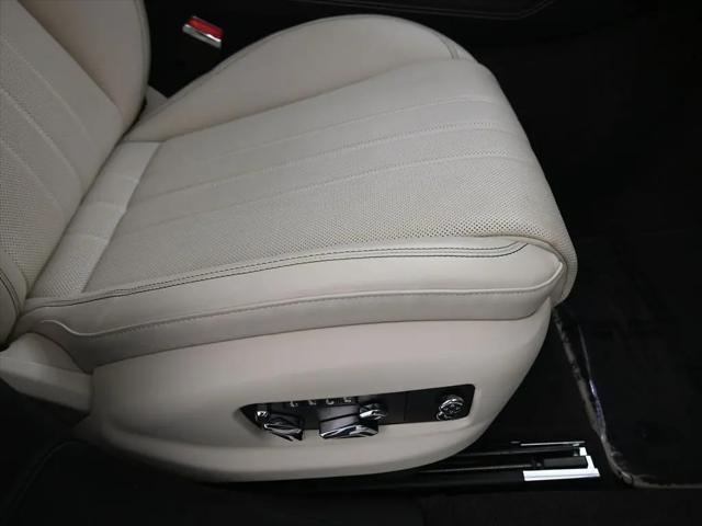 2023 Bentley Flying Spur V8