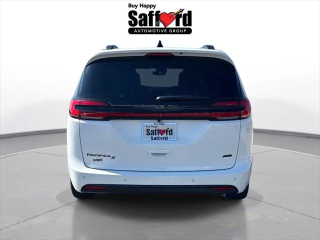 2026 Chrysler Pacifica Select AWD