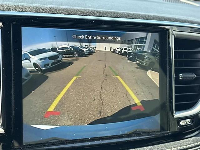 2026 Chrysler Pacifica Select AWD