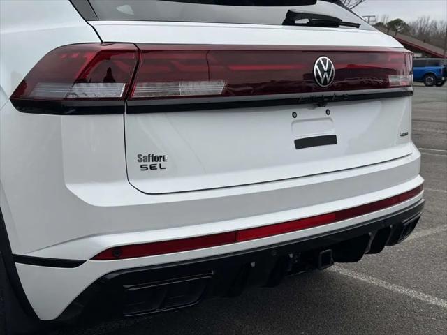 2026 Volkswagen Atlas Cross Sport SEL R-Line Black