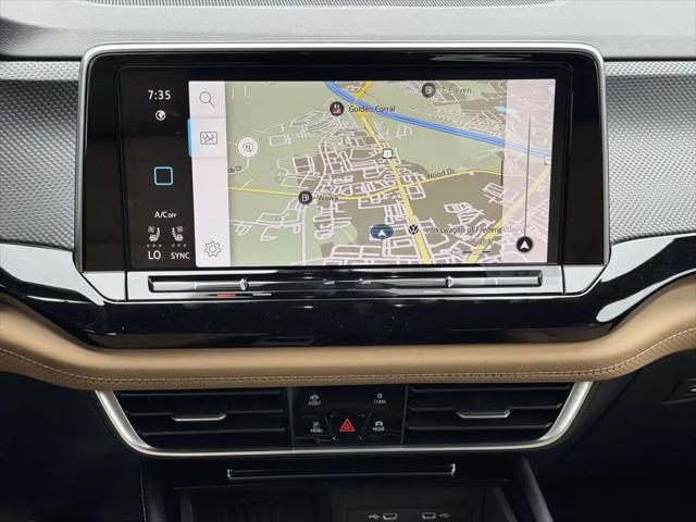 2026 Volkswagen Atlas Cross Sport SEL R-Line Black