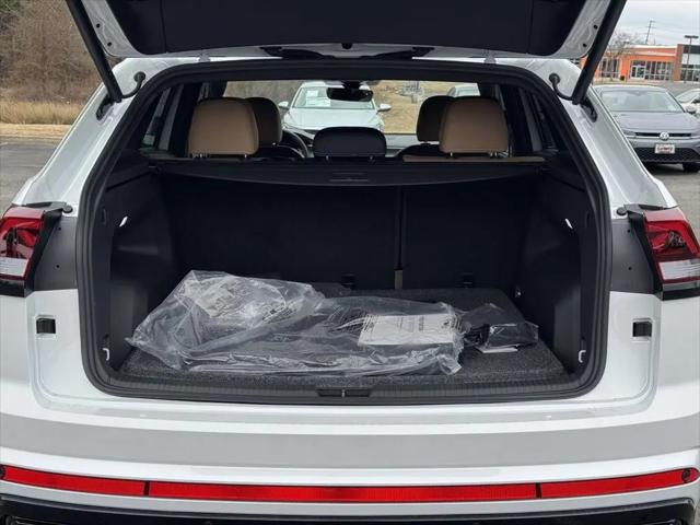 2026 Volkswagen Atlas Cross Sport SEL R-Line Black
