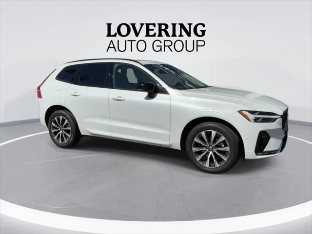 2023 Volvo XC60 B5 Plus Dark Theme