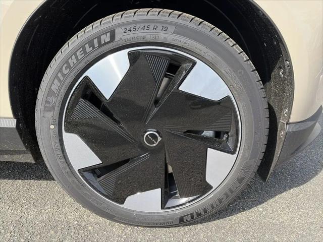 2026 Volvo EX30 Plus Twin Motor Performance, Fully electric