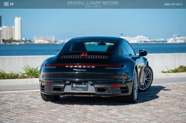 2022 Porsche 911 Carrera