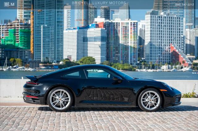 2022 Porsche 911 Carrera