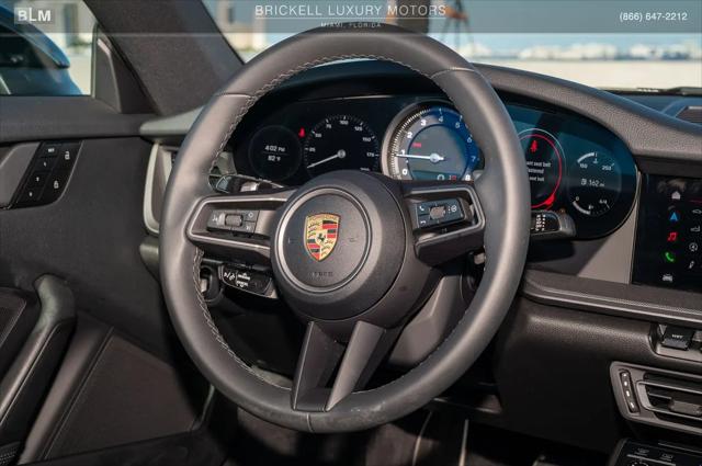 2022 Porsche 911 Carrera