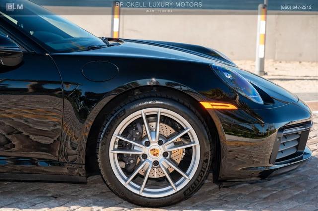 2022 Porsche 911 Carrera