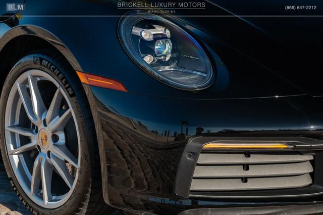 2022 Porsche 911 Carrera