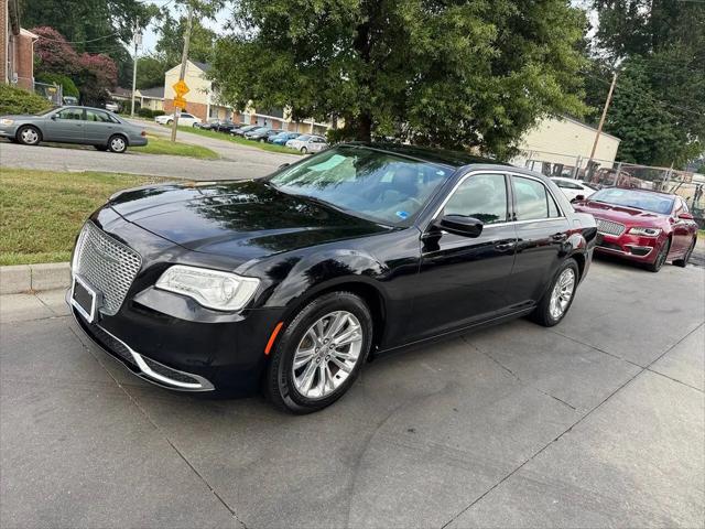 2017 Chrysler 300 Limited