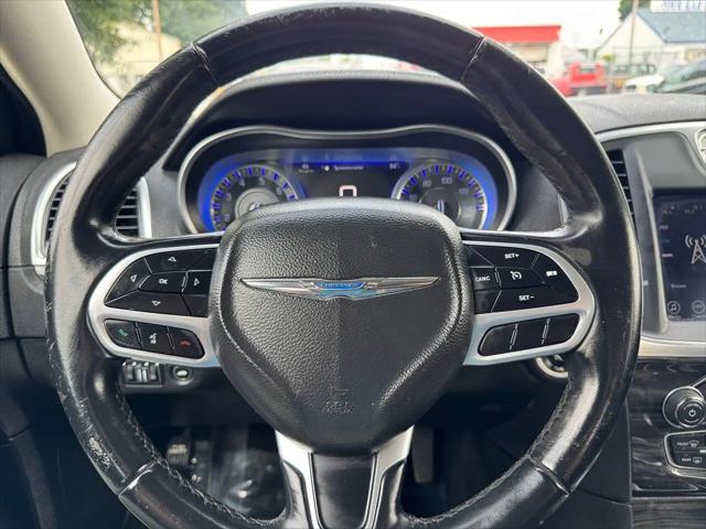 2017 Chrysler 300 Limited