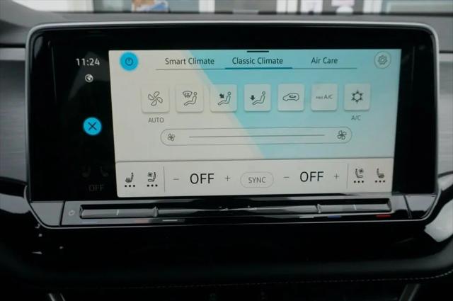 2026 Volkswagen Atlas Cross Sport SE with Technology