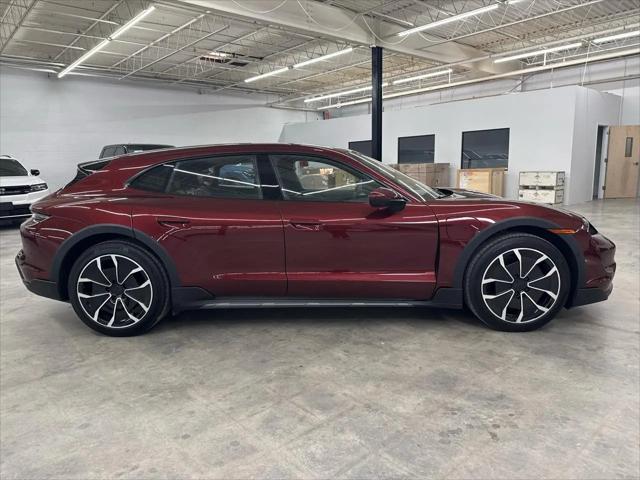 2022 Porsche Taycan Cross Turismo 4