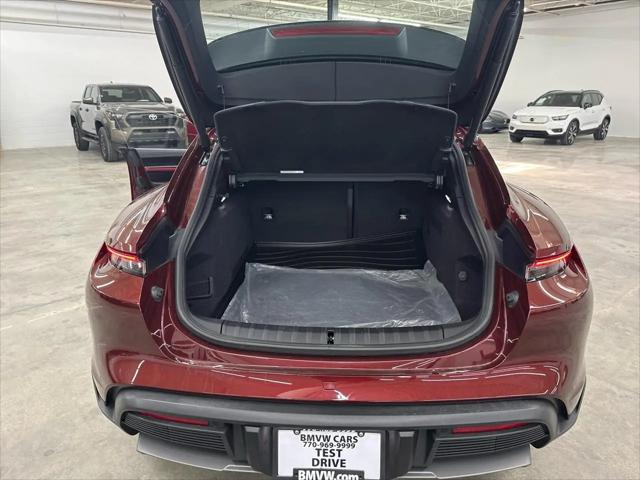 2022 Porsche Taycan Cross Turismo 4