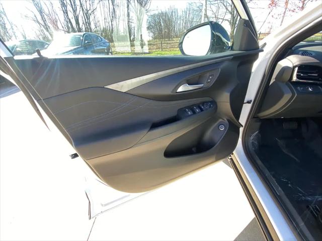 2026 Buick NV Sport Touring FWD