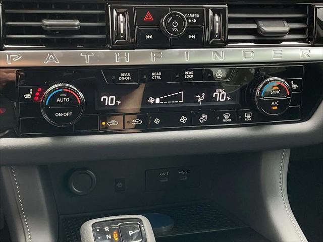 2026 Nissan Pathfinder SL