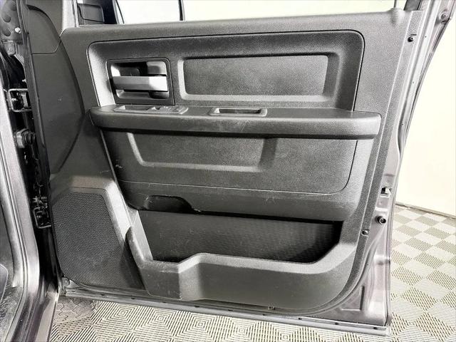 2019 Ram 1500 Classic Express Crew Cab 4x4 5'7" Box