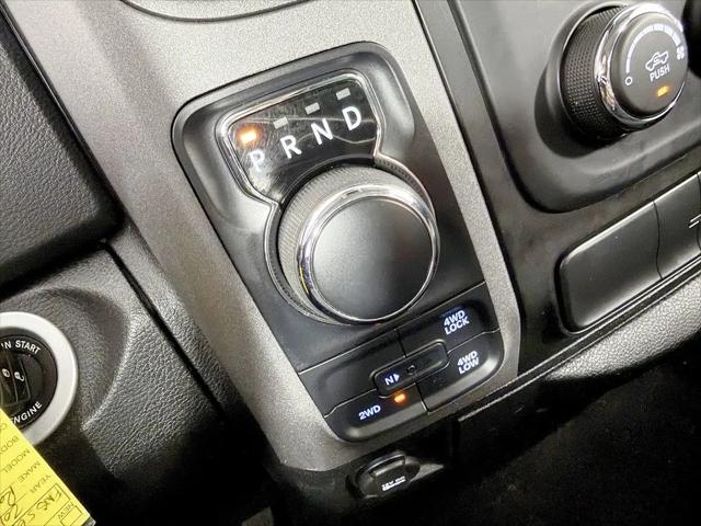 2019 Ram 1500 Classic Express Crew Cab 4x4 5'7" Box