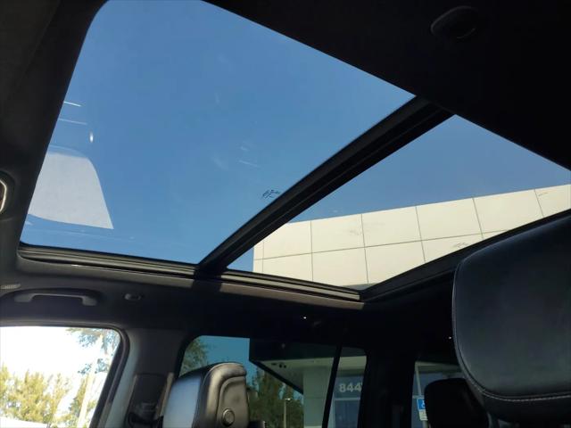 2023 Jeep Wagoneer Series II Carbide 4x4