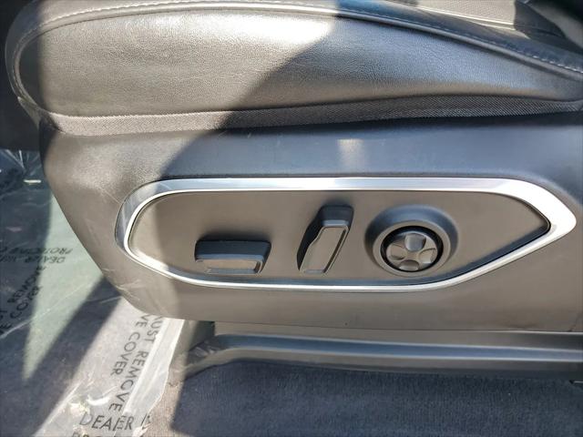 2023 Jeep Wagoneer Series II Carbide 4x4
