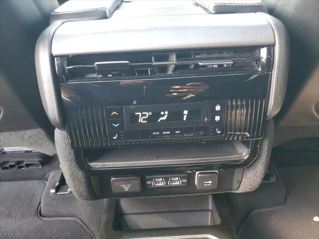 2023 Jeep Wagoneer Series II Carbide 4x4