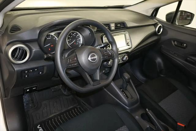 2024 Nissan Versa 1.6 S