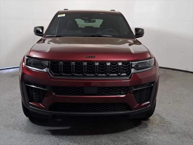 2026 Jeep Grand Cherokee Altitude 4x4