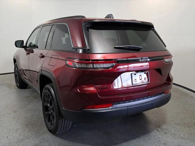 2026 Jeep Grand Cherokee Altitude 4x4
