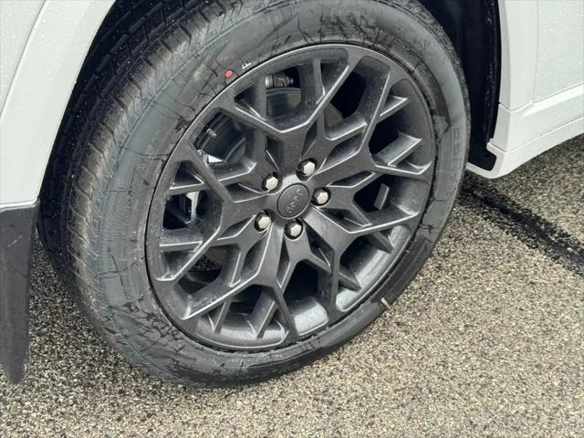 2026 Jeep Grand Cherokee L Summit 4x4