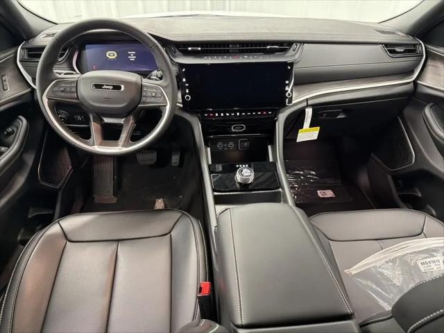 2026 Jeep Grand Cherokee Limited 4x2
