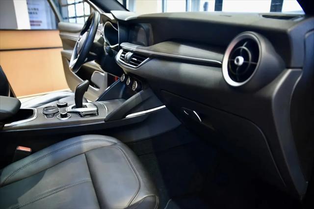 2023 Alfa Romeo Stelvio Ti AWD