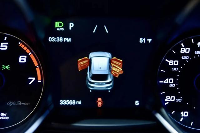 2023 Alfa Romeo Stelvio Ti AWD