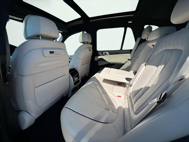 2021 BMW X5 M50i