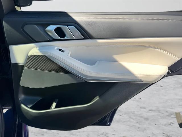 2021 BMW X5 M50i