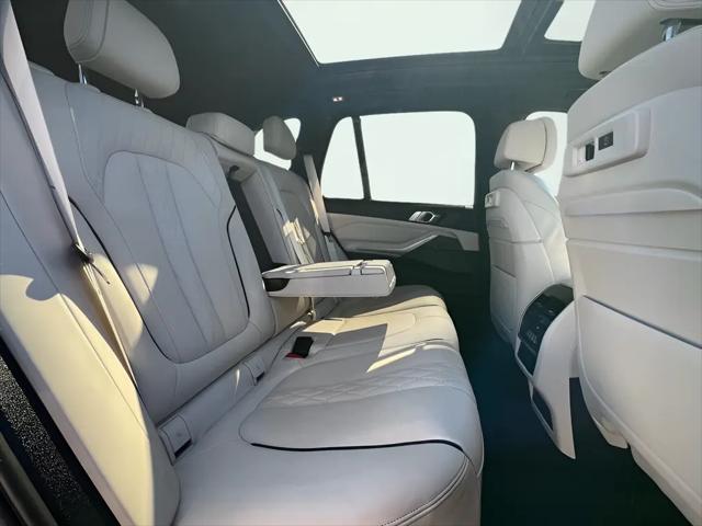 2021 BMW X5 M50i