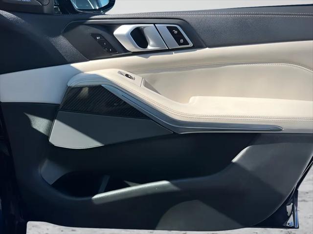 2021 BMW X5 M50i