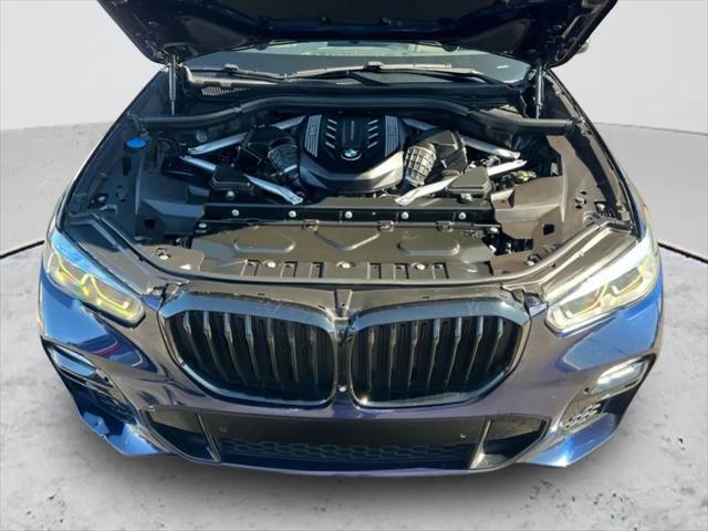 2021 BMW X5 M50i