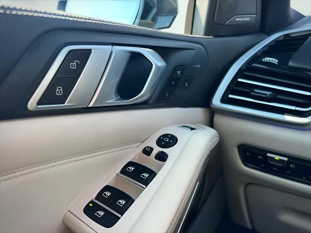 2021 BMW X5 M50i