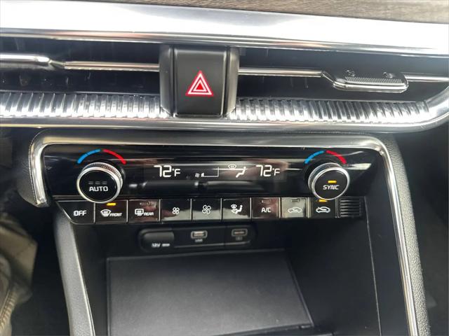 2023 Kia K5 EX