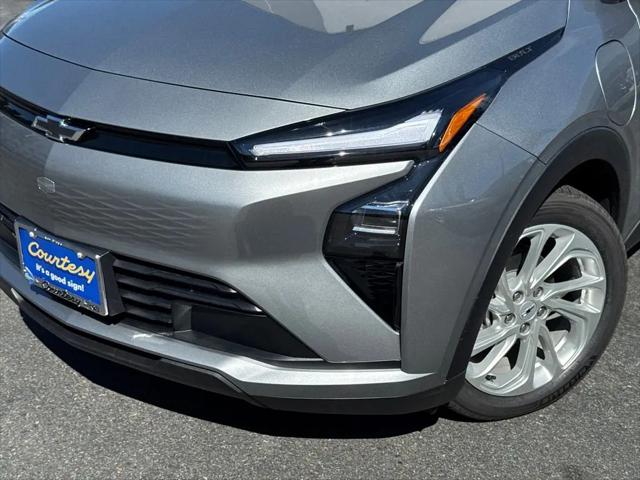 2027 Chevrolet Bolt LT FWD
