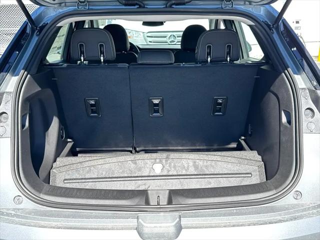 2027 Chevrolet Bolt LT FWD