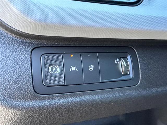 2027 Chevrolet Bolt LT FWD
