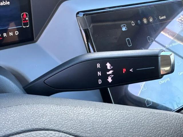 2027 Chevrolet Bolt LT FWD