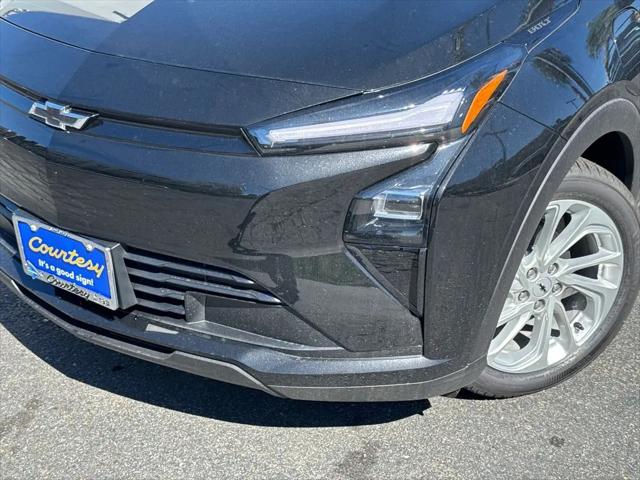 2027 Chevrolet Bolt LT FWD
