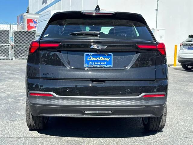 2027 Chevrolet Bolt LT FWD