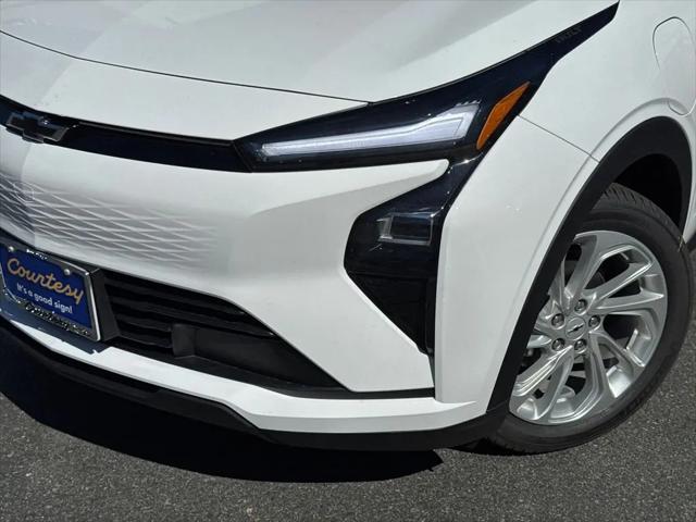 2027 Chevrolet Bolt LT FWD
