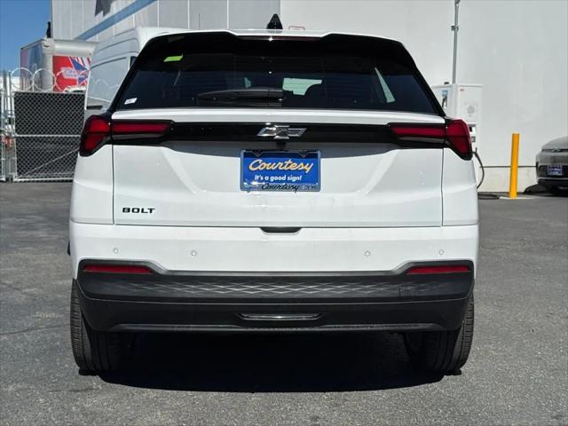 2027 Chevrolet Bolt LT FWD